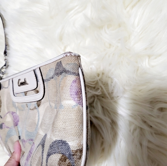 Coach Large Wristlet - Picture 3 of 5